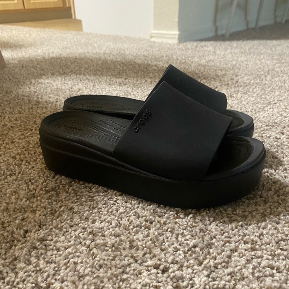 Crocs Platform Sandals